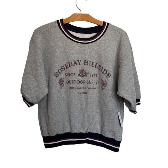 NWT Anthropologie Pilcro Crewneck Niki Bubble Sweatshirt Grey Varsity Ribbed Hem - Picture 1 of 10